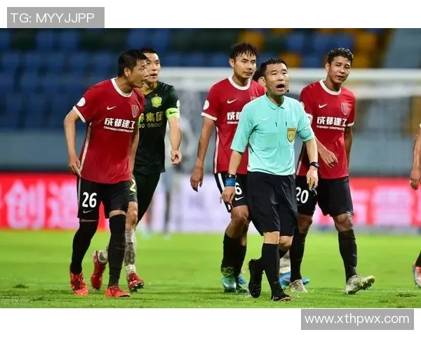 武汉足球队与成都足球队赛后复盘分析精彩配合与战术执行的深度探讨