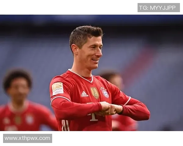 汤姆成为足球明星的传奇故事与他的成就回顾